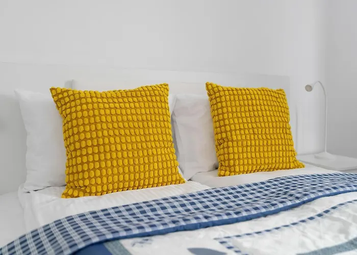 아파트 Traditionally Furnished With Balcony In By Renters 포즈난