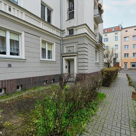 Traditionally Furnished With Balcony In By Renters