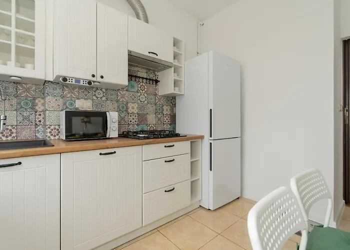 Traditionally Furnished With Balcony In By Renters * Poznań